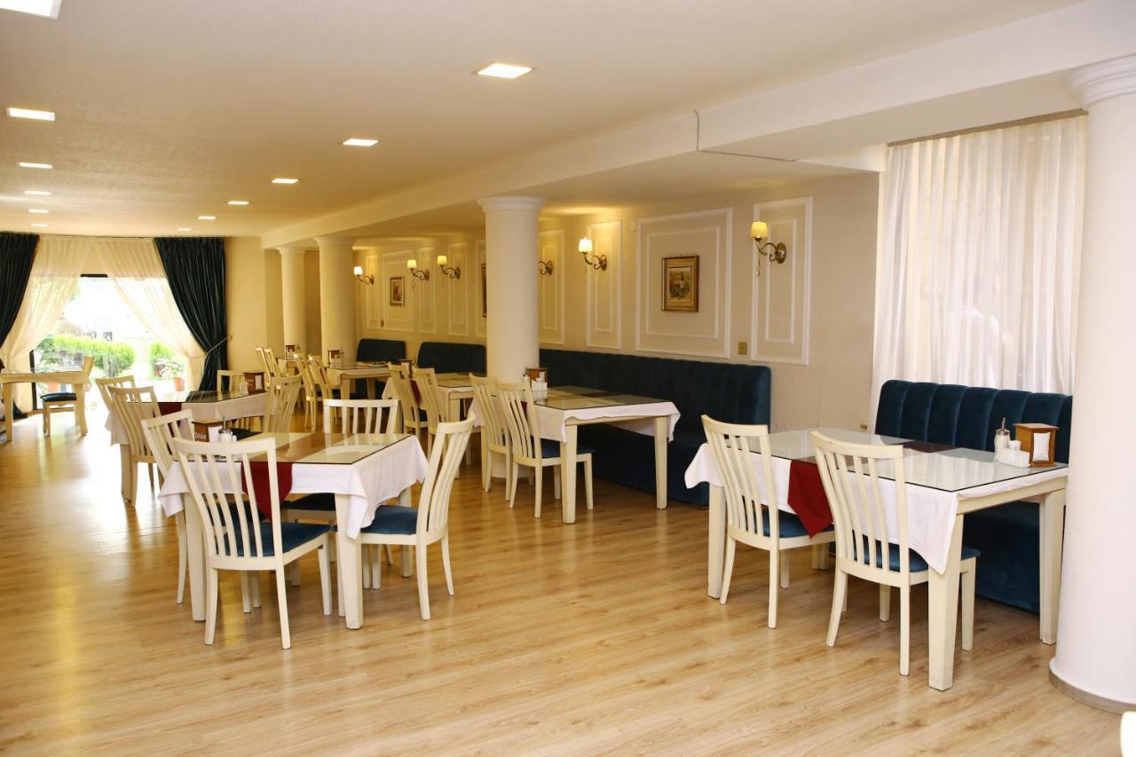 Deluxe Hotel Gandzsa Kültér fotó