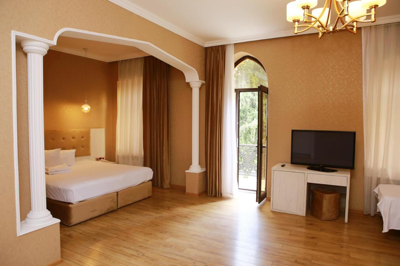 Deluxe Hotel Gandzsa Kültér fotó