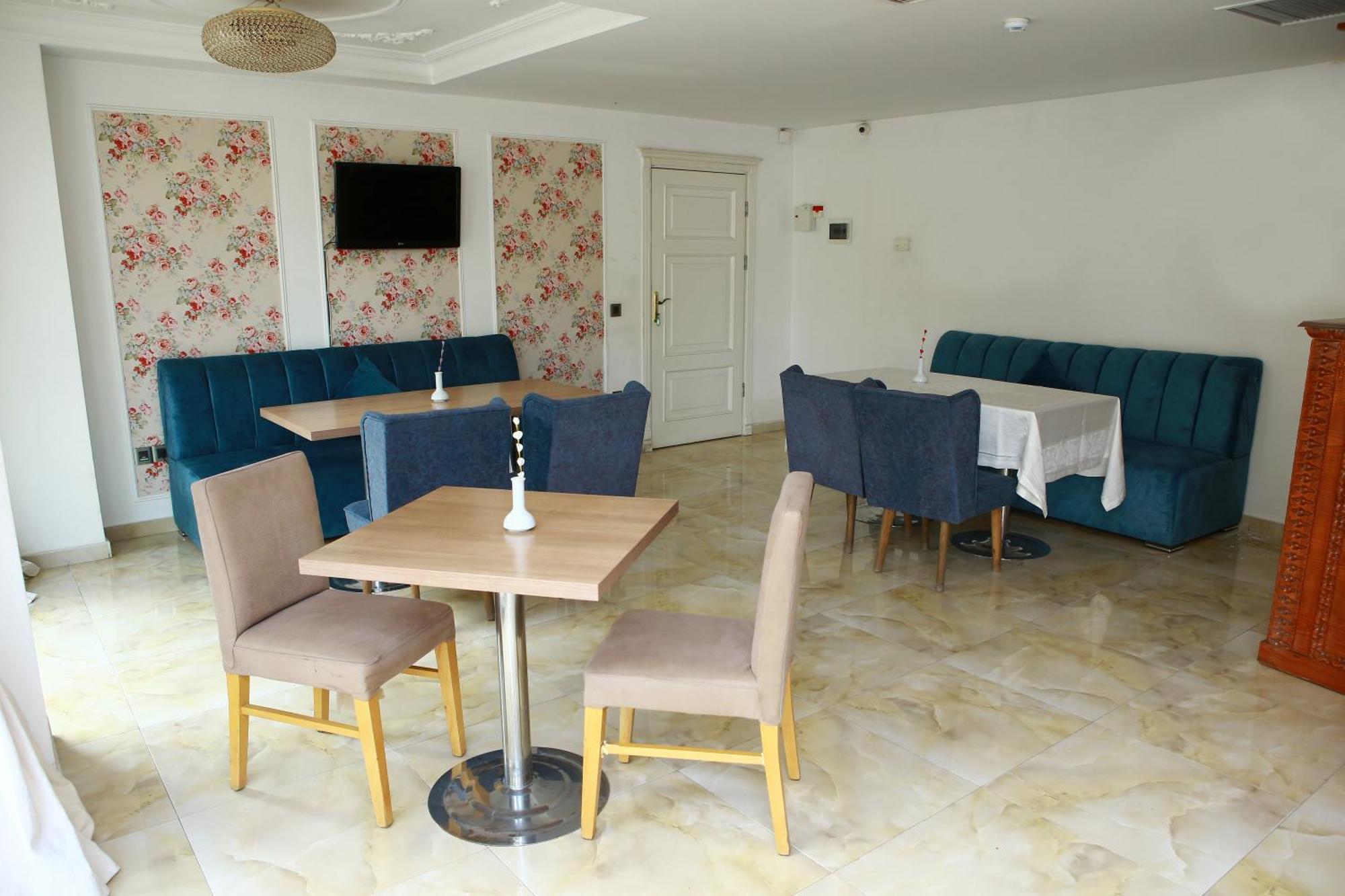 Deluxe Hotel Gandzsa Kültér fotó